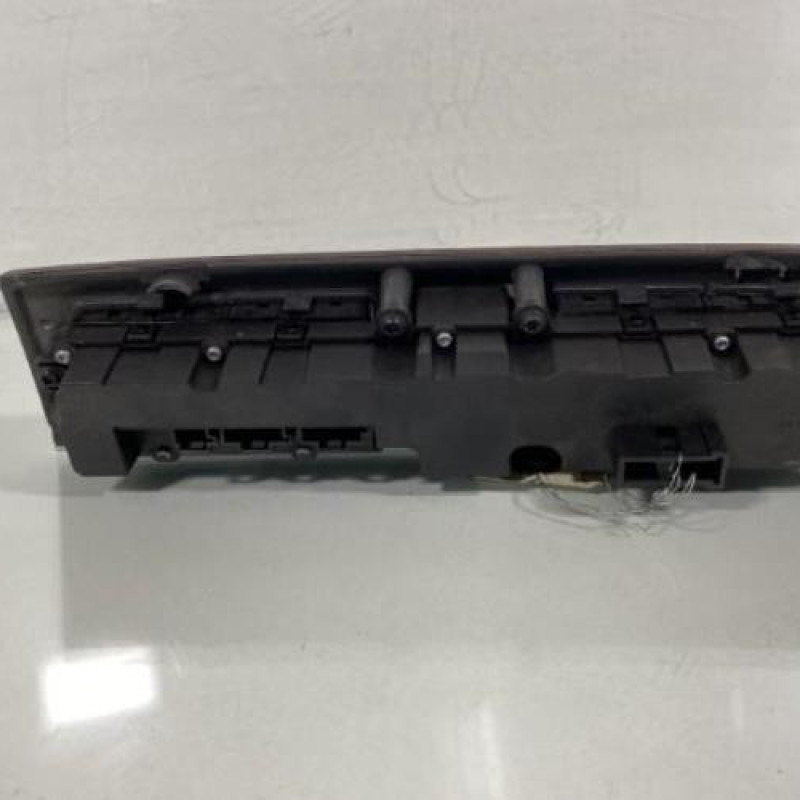 Bouton de warning MERCEDES CLASSE C 203 Photo n°3