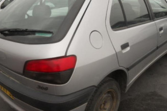 Bras essuie glace avant droit PEUGEOT 306