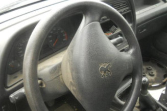 Bras essuie glace avant droit PEUGEOT 306