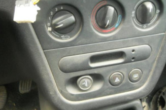 Bras essuie glace avant droit PEUGEOT 306
