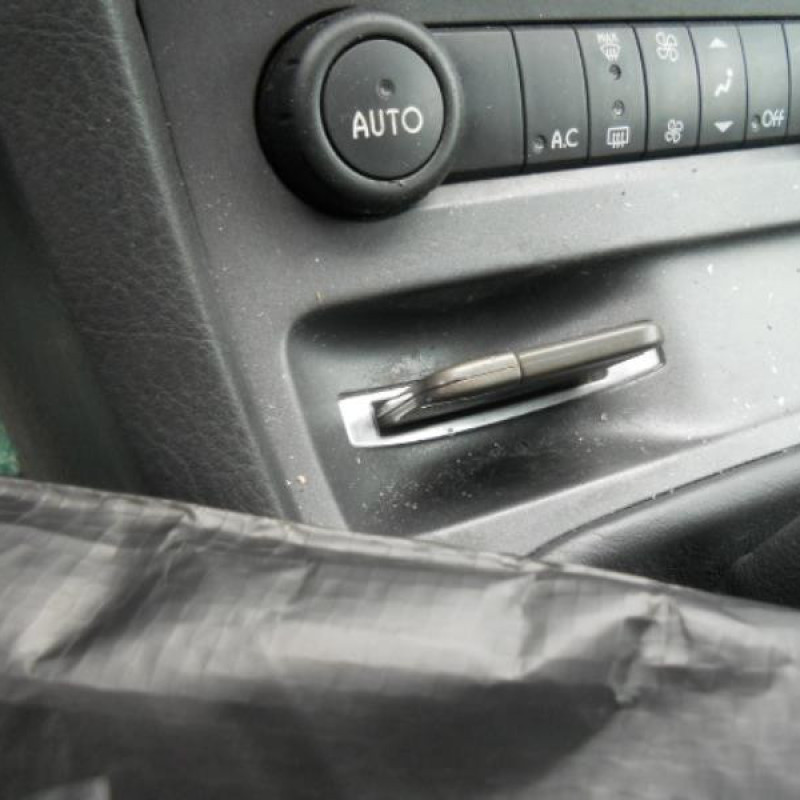 Renfort pare choc avant (traverse) RENAULT VEL SATIS Photo n°8