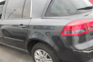 Traverse superieure RENAULT VEL SATIS