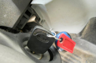 Bras essuie glace avant gauche FORD TRANSIT 4