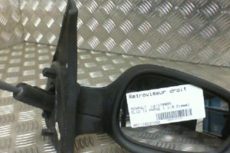 Retroviseur droit RENAULT CLIO 2 Photo n°1