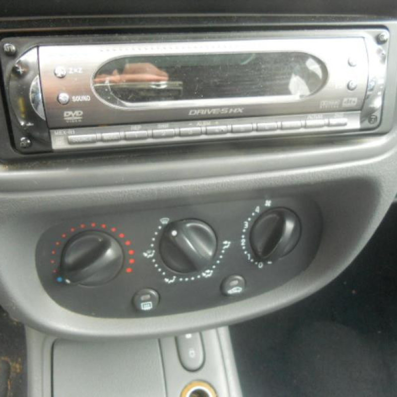 Retroviseur droit RENAULT CLIO 2 Photo n°9