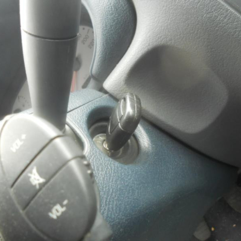 Retroviseur droit RENAULT CLIO 2 Photo n°10