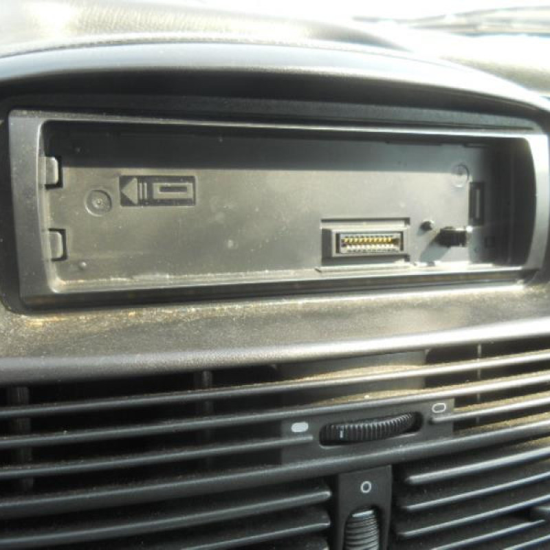 Retroviseur gauche FIAT PUNTO 2 Photo n°10