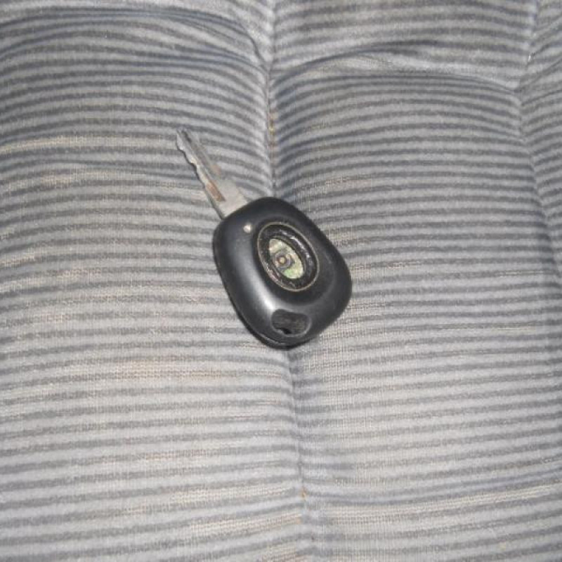 Interrupteur de leve vitre avant gauche RENAULT SAFRANE Photo n°10