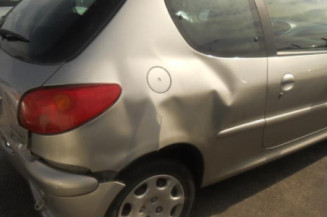 Bras essuie glace avant gauche PEUGEOT 206
