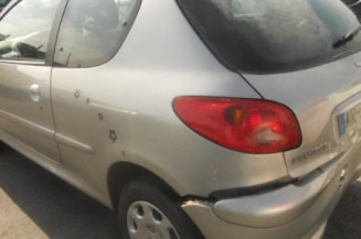 Bras essuie glace avant gauche PEUGEOT 206