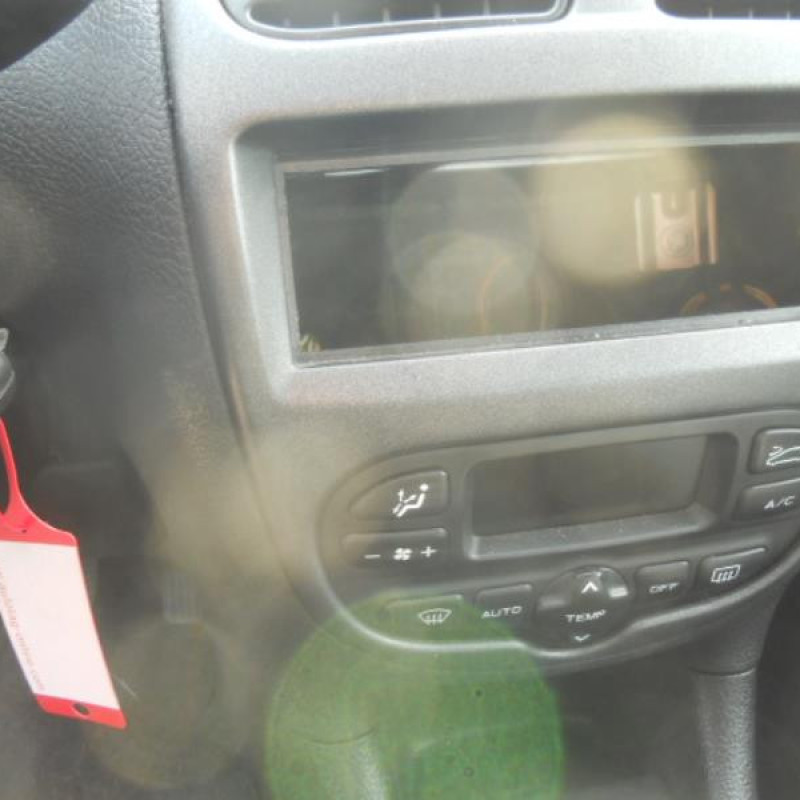 Bras essuie glace avant gauche PEUGEOT 206 Photo n°6