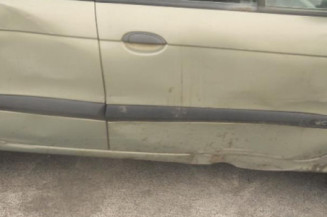 Retroviseur gauche RENAULT SCENIC 1