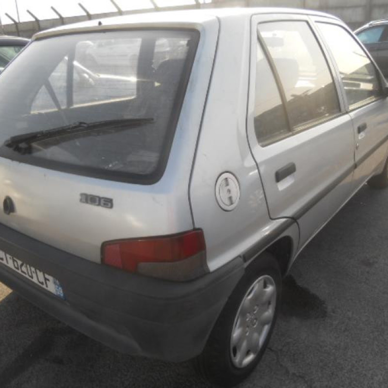 Bras essuie glace avant droit PEUGEOT 106 Photo n°3