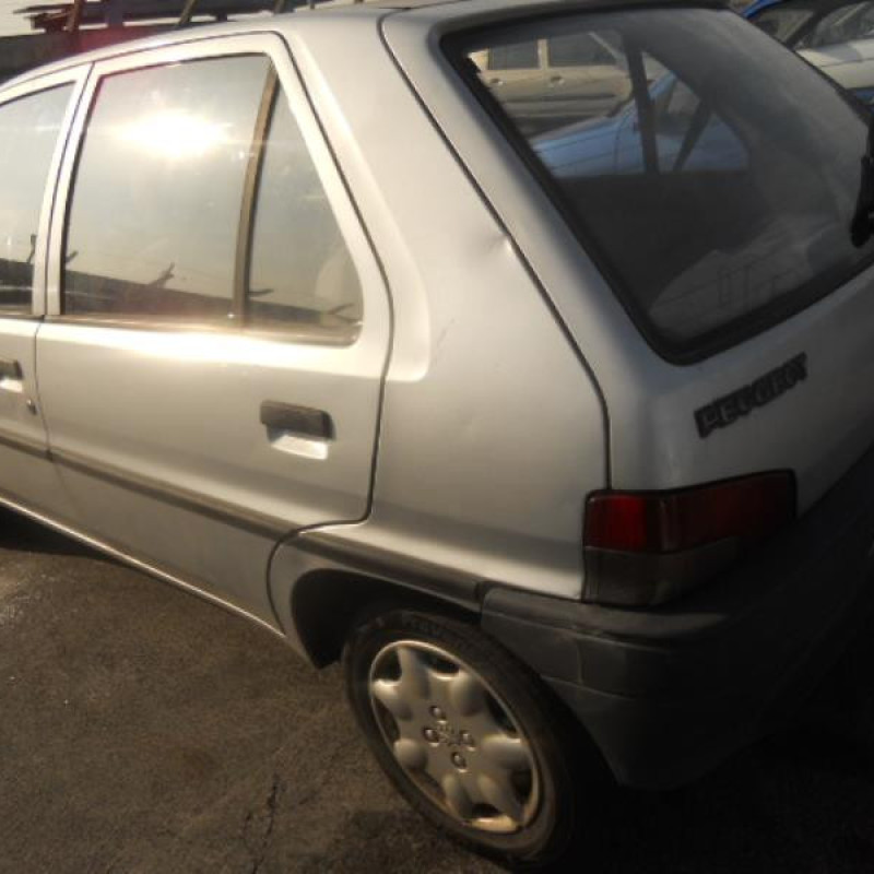 Bras essuie glace avant droit PEUGEOT 106 Photo n°4