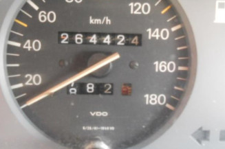 Bras essuie glace avant droit PEUGEOT 106