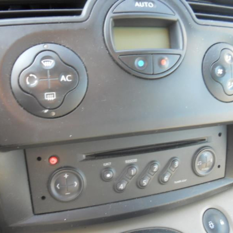 Face avant RENAULT SCENIC 2 Photo n°7