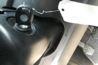 Bras essuie glace avant droit VOLKSWAGEN POLO 4