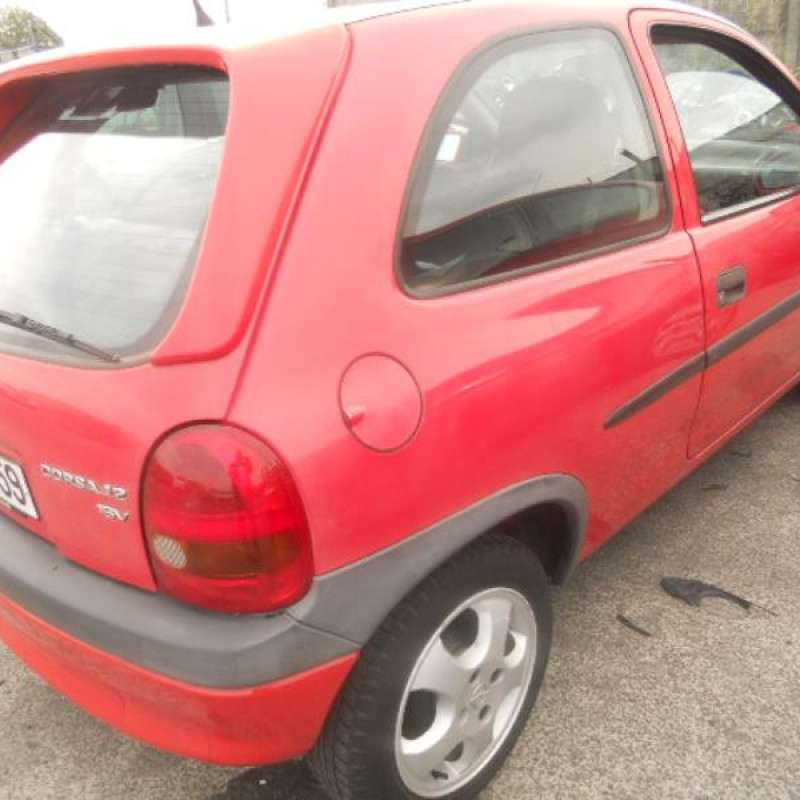 Porte avant droit OPEL CORSA B Photo n°5