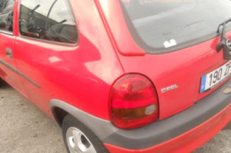Porte avant droit OPEL CORSA B