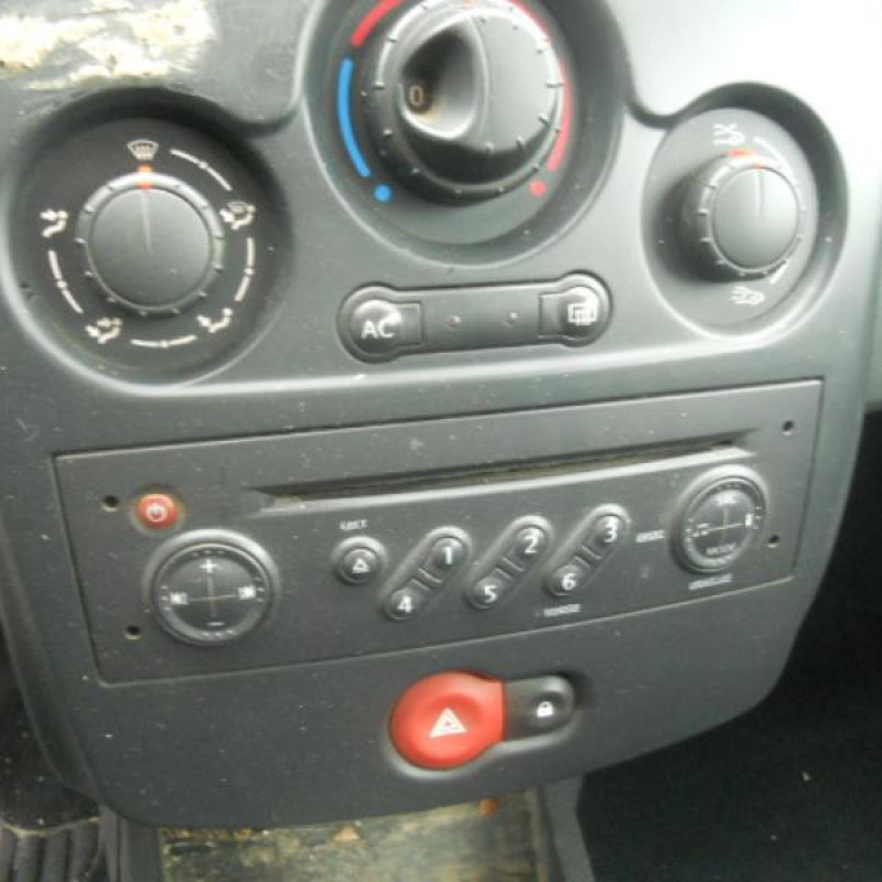 Bloc ABS (freins anti-blocage) RENAULT CLIO 3 Photo n°9