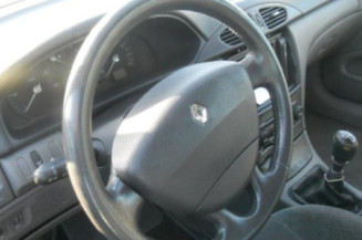 Traverse superieure RENAULT LAGUNA 2