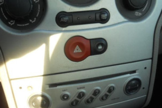 Bouton de warning RENAULT MODUS