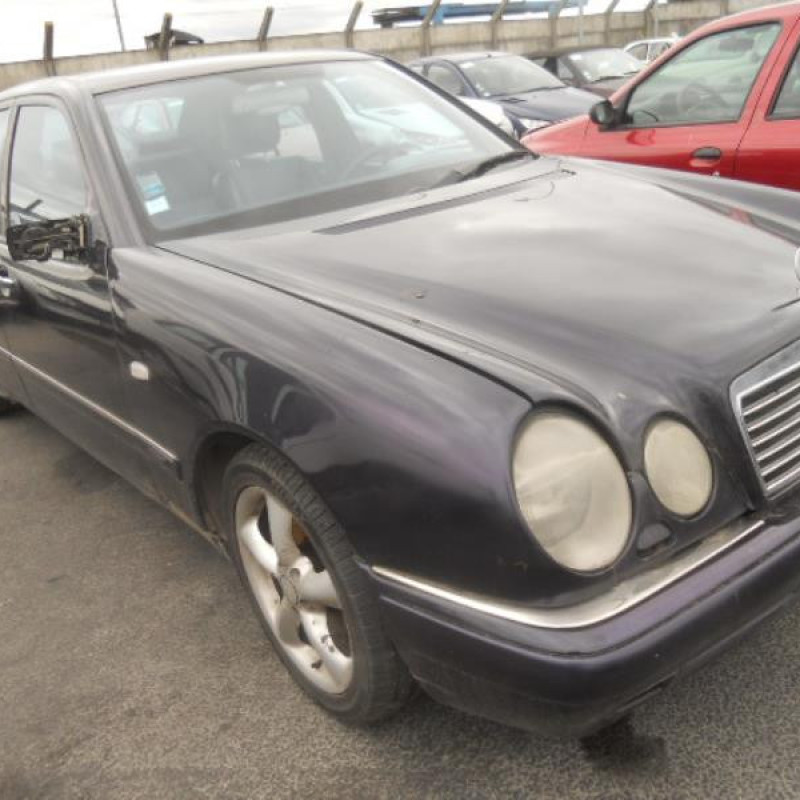 Serrure avant droit MERCEDES CLASSE E 210 Photo n°5