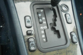 Serrure avant droit MERCEDES CLASSE E 210
