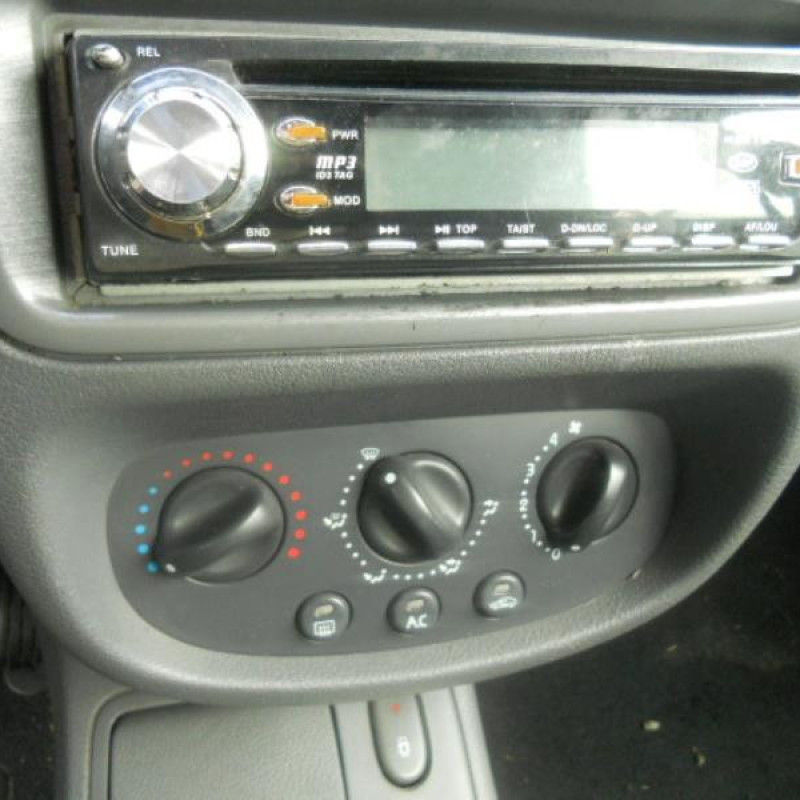 Retroviseur gauche RENAULT CLIO 2 Photo n°9