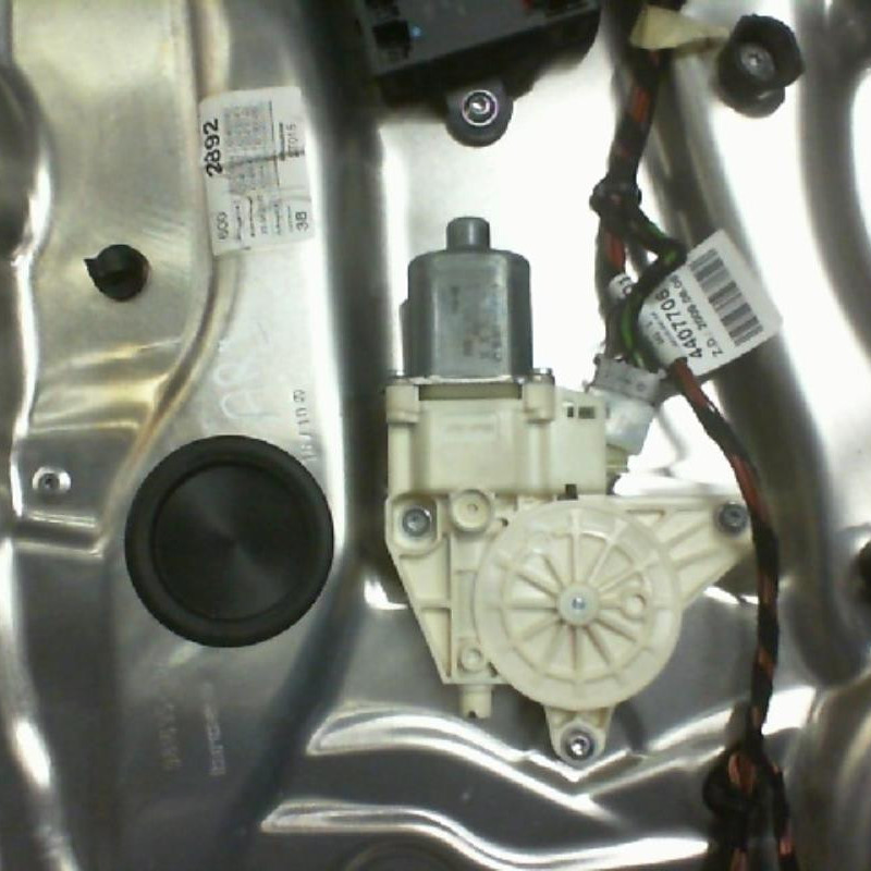 Leve vitre electrique arriere droit MERCEDES CLASSE C 204 Photo n°2