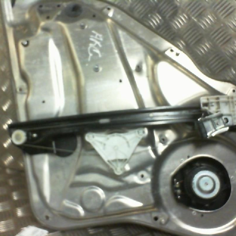 Leve vitre electrique arriere gauche MERCEDES CLASSE C 204 Photo n°1