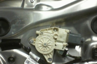 Leve vitre electrique avant droit MERCEDES CLASSE C 204