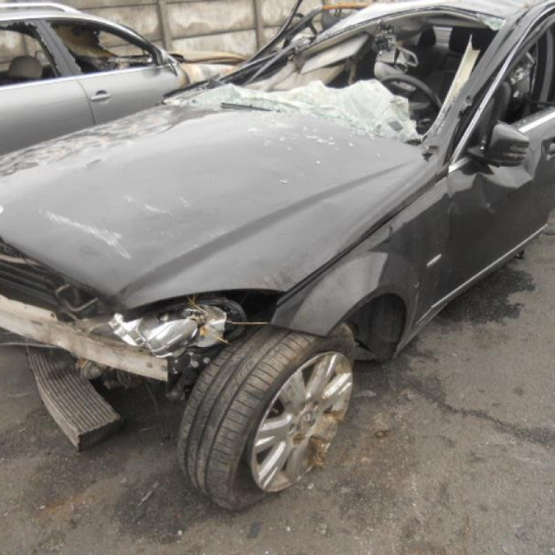 Leve vitre electrique avant droit MERCEDES CLASSE C 204 Photo n°3