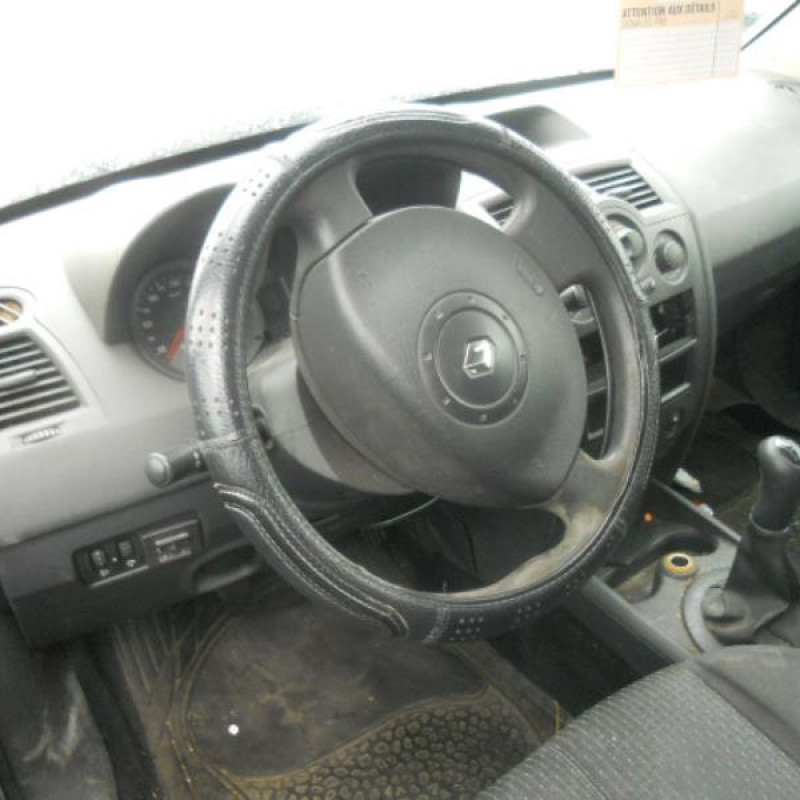 Bouton de warning RENAULT MEGANE 2 Photo n°9