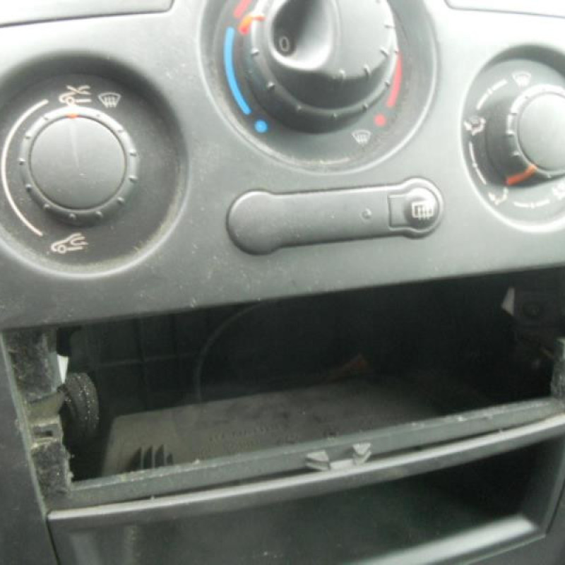 Bouton de warning RENAULT MEGANE 2 Photo n°10