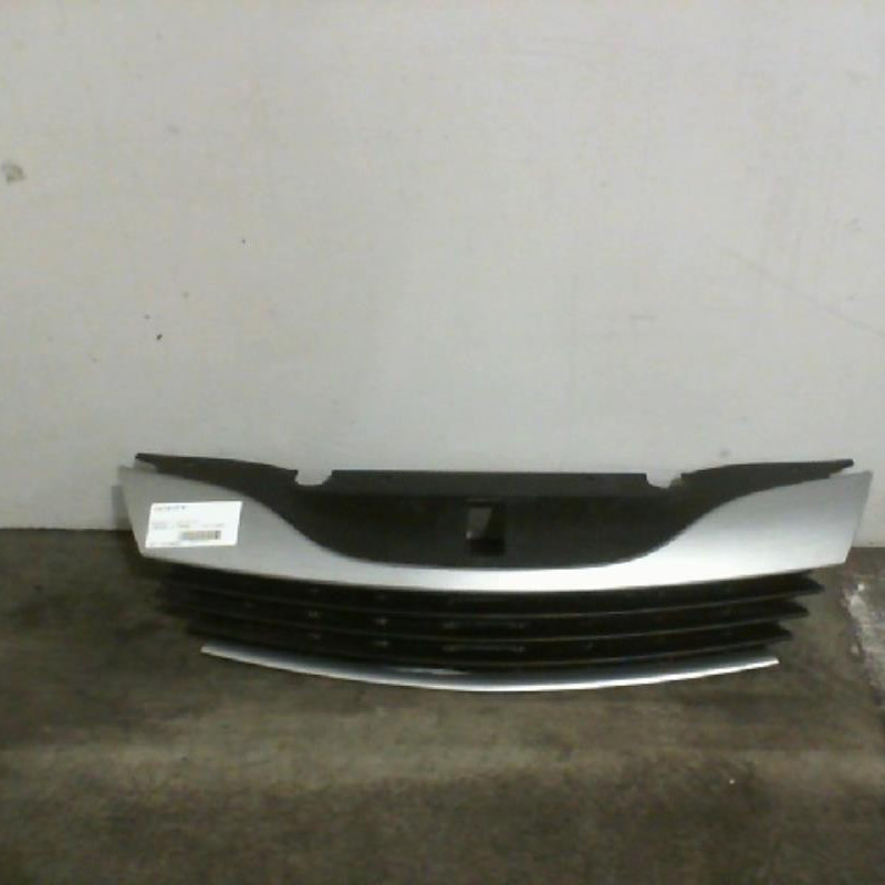 Calandre RENAULT LAGUNA 2 Photo n°1
