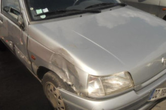 Bras essuie glace avant droit RENAULT CLIO 1