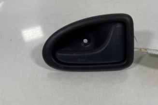 Poignee interieur arriere droit RENAULT CLIO 2 Photo n°1