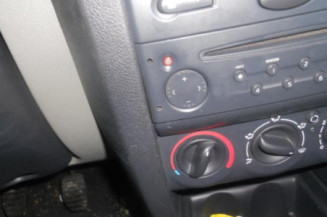 Poignee interieur arriere droit RENAULT CLIO 2