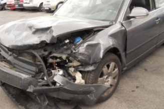 Retroviseur droit VOLKSWAGEN PASSAT 4