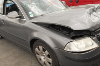 Retroviseur droit VOLKSWAGEN PASSAT 4