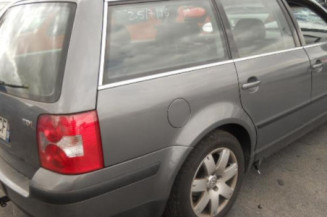 Retroviseur droit VOLKSWAGEN PASSAT 4