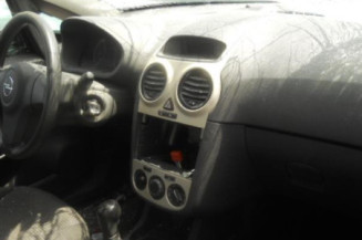 Serrure avant droit OPEL CORSA D