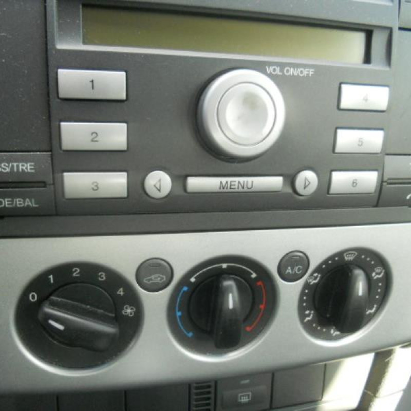 Feu arriere principal gauche (feux) FORD FOCUS 2 Photo n°8