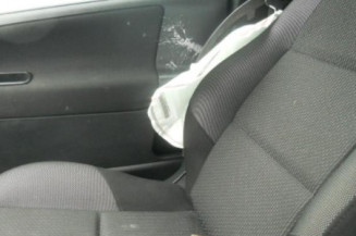 Poignee interieur avant droit PEUGEOT 207