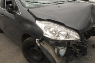 Poignee interieur avant gauche PEUGEOT 208 1