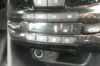Poignee interieur avant gauche PEUGEOT 208 1