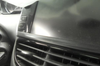 Poignee interieur avant gauche PEUGEOT 208 1