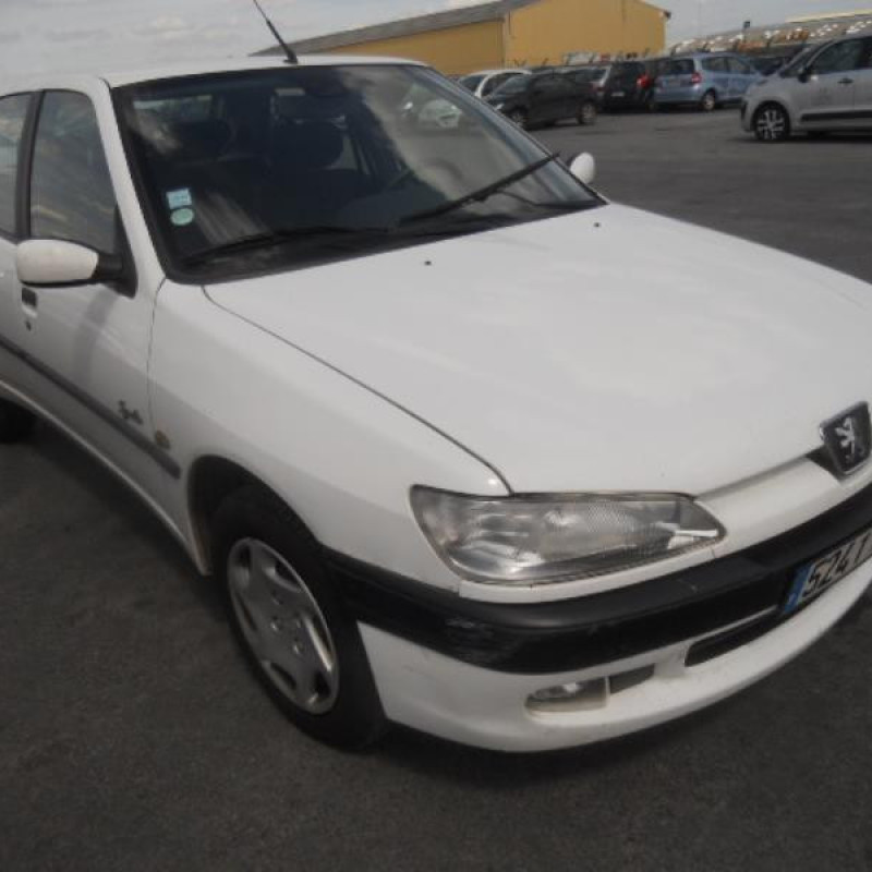 Retroviseur droit PEUGEOT 306 Photo n°5