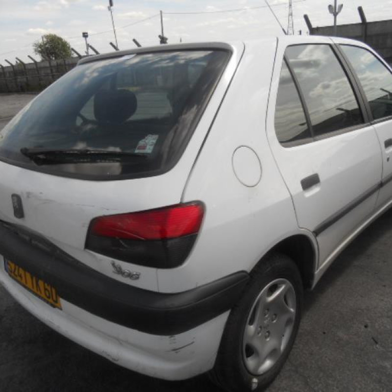 Retroviseur droit PEUGEOT 306 Photo n°6